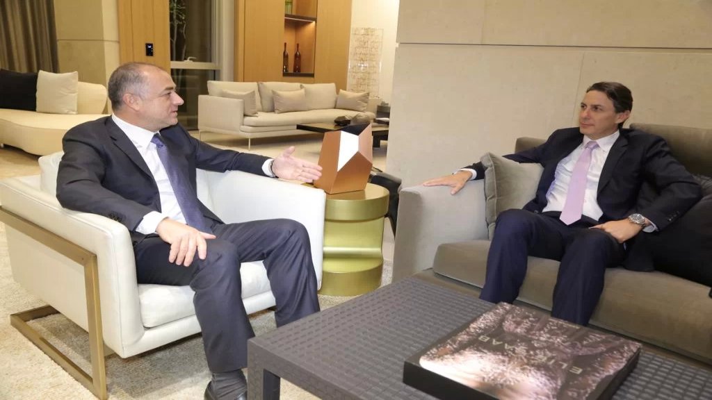 اتصال "مطول" بين بو صعب وهوكشتاين يستعرض مسار مفاوضات ترسيم الحدود البحرية: ما تم تناوله في وسائل الاعلام الاسرائيلية والدولية هو من باب التكهنات وغير مبني على مواقف رسمية