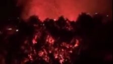 بالفيديو/ حريق في الملعب الروماني في مدينة صور.. والعمل جارٍ على إخماد النيران