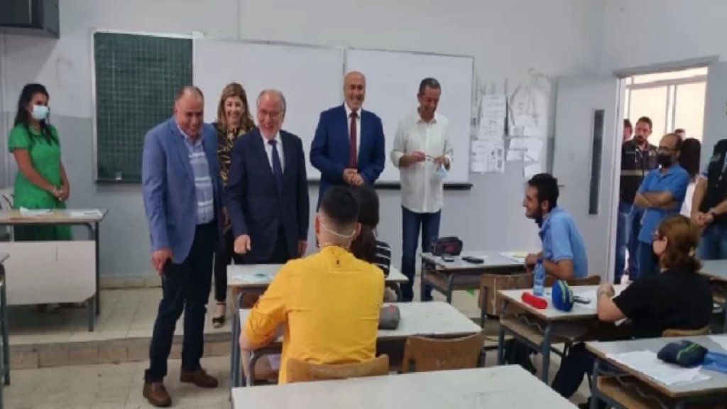 الحلبي: نتطلع إلى افتتاح العام الدراسي المقبل في المواعيد المحددة.. ولا خيار أمامنا إلا افتتاح السنة الدراسية وإعادة التلامذة إلى مقاعد الدراسة والأساتذة إلى عملهم!