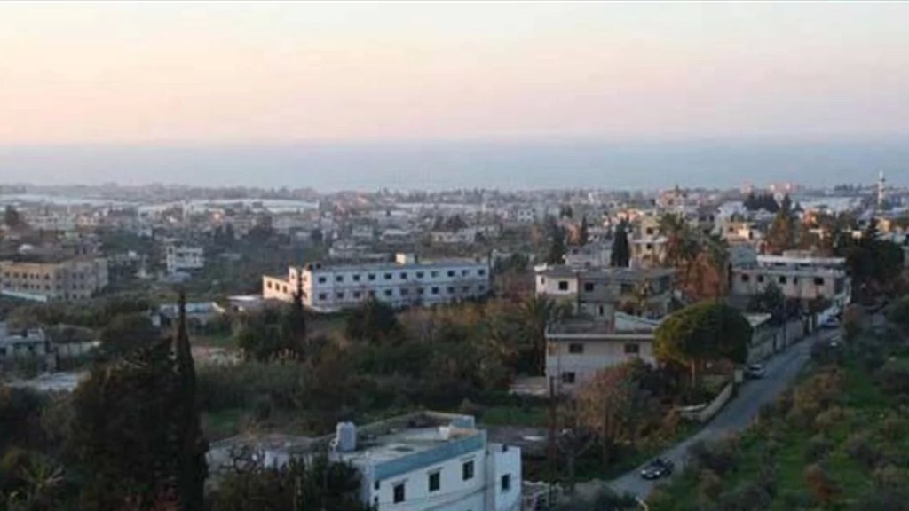 أهالي ركاب المركب غير الشرعي قطعوا طريق العبدة مطالبين السلطات اليونانية بالإفراج عن أبنائهم