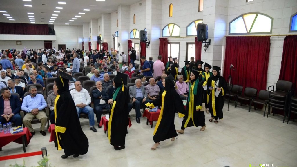 تكريم الطلاب الناجحين في الشهادات الرسمية في مدينة بنت جبيل (صور وفيديو)