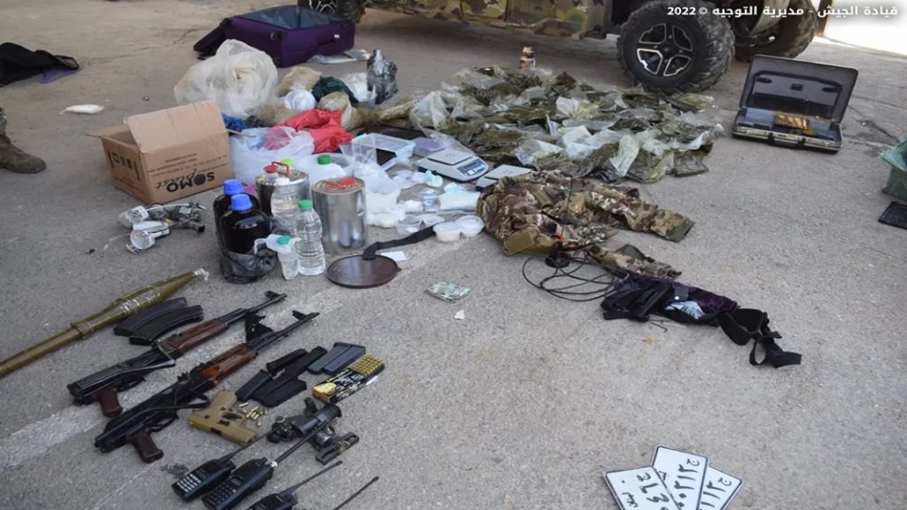 بعد دهم عدة شقق داخل سنتر غيفارا في بعلبك.. توقيف 3 سوريين وضبط  أسلحة وذخائر حربية وكمية كبيرة من المخدرات وأجهزة لاسلكية!