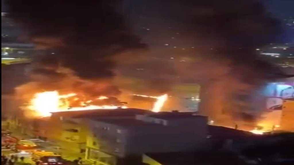 بالفيديو/ انفجار غاز في أحد مباني منطقة كاديكوي في مدينة إسطنبول