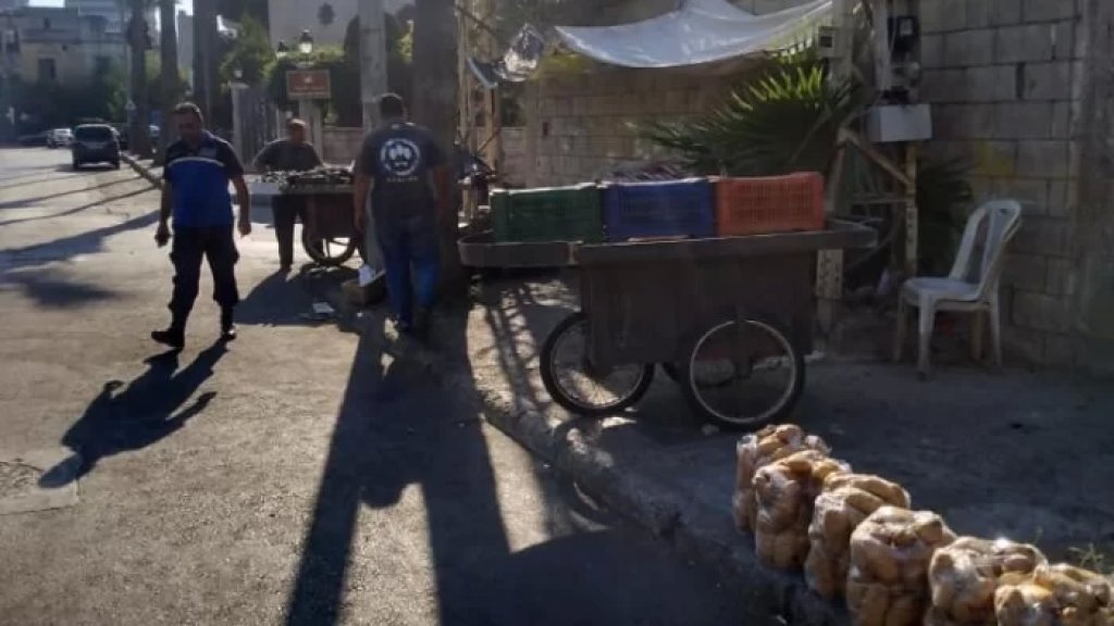 بلدية صيدا: رفع العربات والبسطات ضمن خطة "صيدا تواجه"