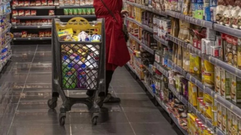 دولار السوبر ماركت 47 الف ليرة (المركزية)