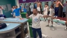 بالفيديو/ حملة غاضبة في بريطانيا بعد انتشار فيديو للاعبي المنتخب الأرجنتيني وهم يهتفون ضد الإنجليز بعبارات مسيئة في إشارة إلى حرب جزر فوكلاند