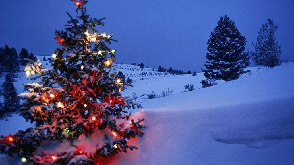 طقس الميلاد ماطر وعاصف مع انخفاض ملموس في الحرارة والثلوج على 1400 متر!