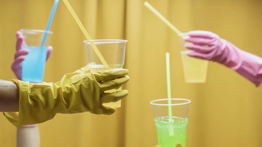 فرصة عمل.. شركة في افريقيا تطلب تقني في صناعة "الكاسات" البلاستيكية 