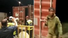 بالفيديو/ طفل يلعب "الغميضة" في ميناء في بنغلاديش... ويعثر عليه بعد 6 أيام في ماليزيا!