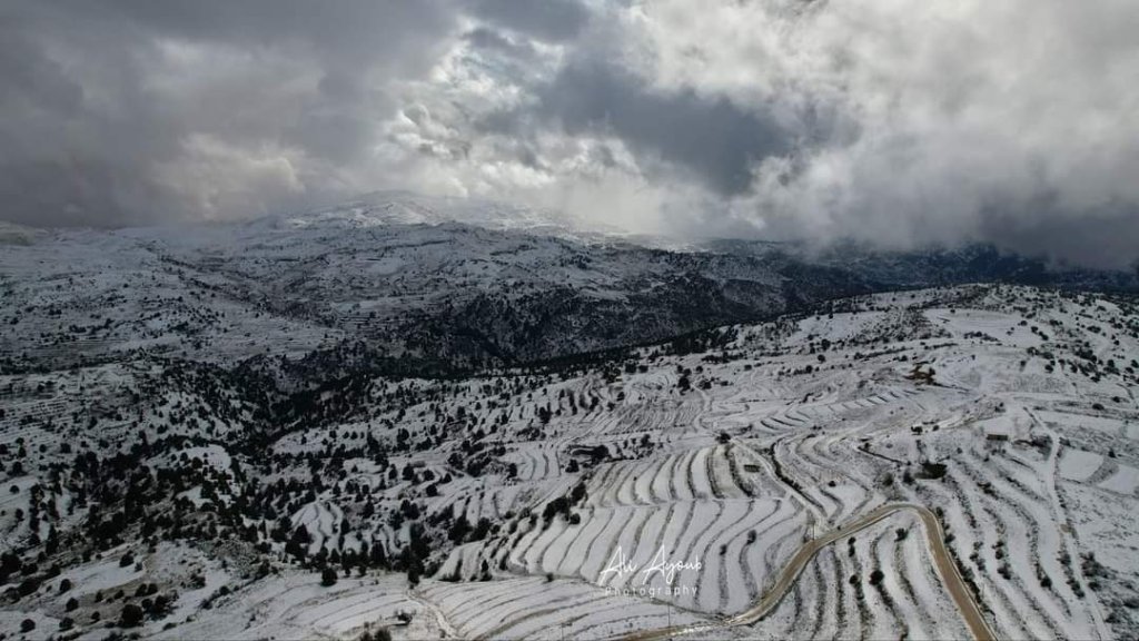 العاصفة "فرح" تشتد ليلا والثلوج على ارتفاع 900 متر والرياح تصل الى 90كم/س شمالا