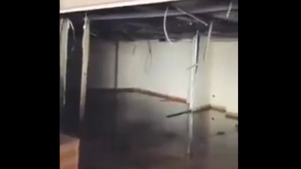مشهدٌ صادم في مؤسسة كهرباء لبنان.. "الحمدالله ما في كهربا"!