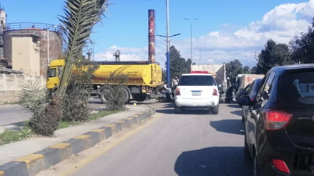 قطع طريق البداوي والمنية إحتجاجاً على ارتفاع سعر صرف الدولار 