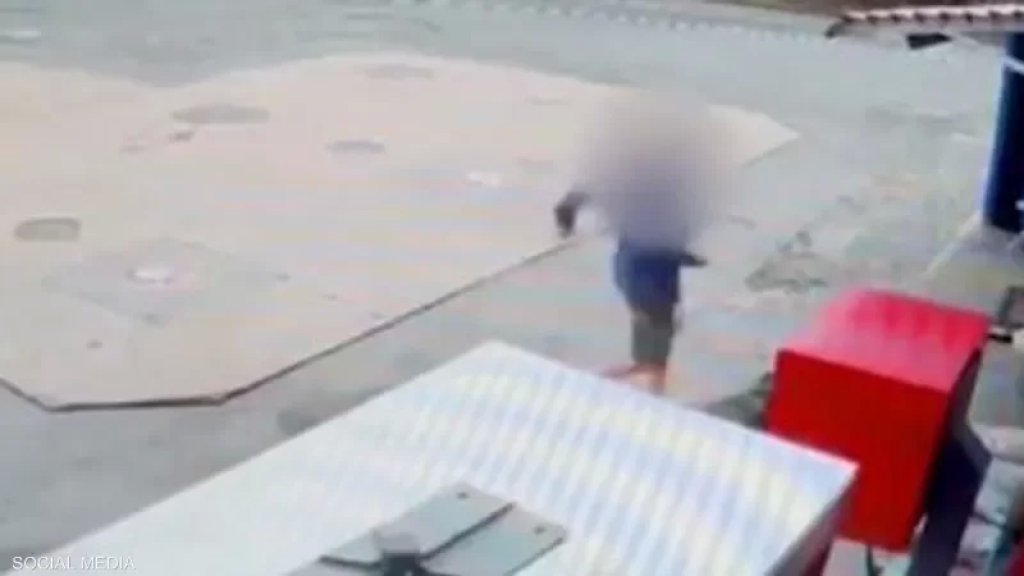 احتجزها رجل لمدة عام قبل أن تتمكن من تحرير نفسها.. قصة امرأة تثير ضجة في أميركا