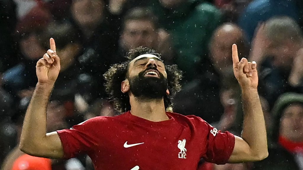 ليفربول يكتسح مانشستر يونايتد بسباعية ومحمد صلاح يصبح هداف ناديه التاريخي في الدوري الإنجليزي