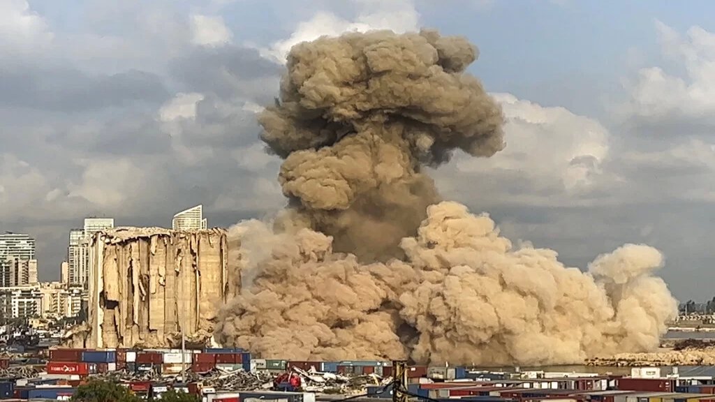 رويترز: مفوّض الأمم المتحدة لحقوق الإنسان يدعو إلى "تحقيق جاد" في انفجار مرفأ بيروت