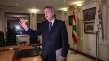 "استقالة سلامة" في جيب ميقاتي: أودعها ممهورة بتوقيعه لكن من دون تحديد التاريخ بانتظار أن تحين اللحظة المناسبة! (نداء الوطن)