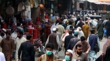 مقتل شخص وإصابة 8 آخرين خلال تدافع أمام مركز لتوزيع الدقيق بالمجان في باكستان