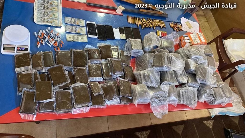 بالصور/ الجيش يدهم منازل مطلوبين في بريتال