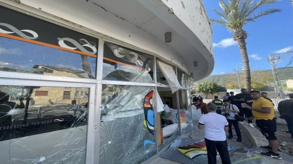 آثار الصواريخ التي أطلقت من جنوب لبنان نحو شمال فلسطين المحـ.ـتلة