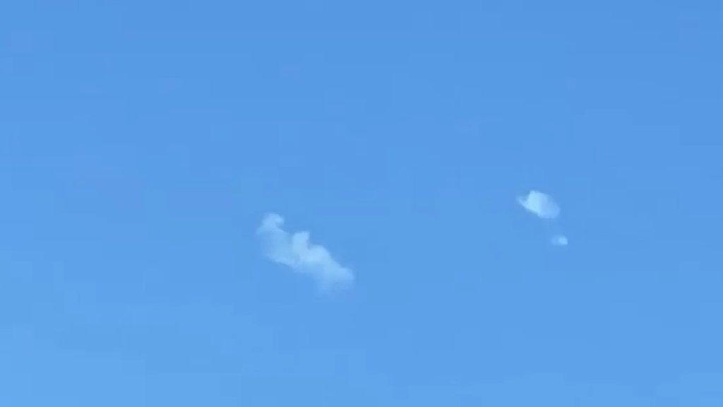 بالفيديو/ إطلاق صاروخ من لبنان 