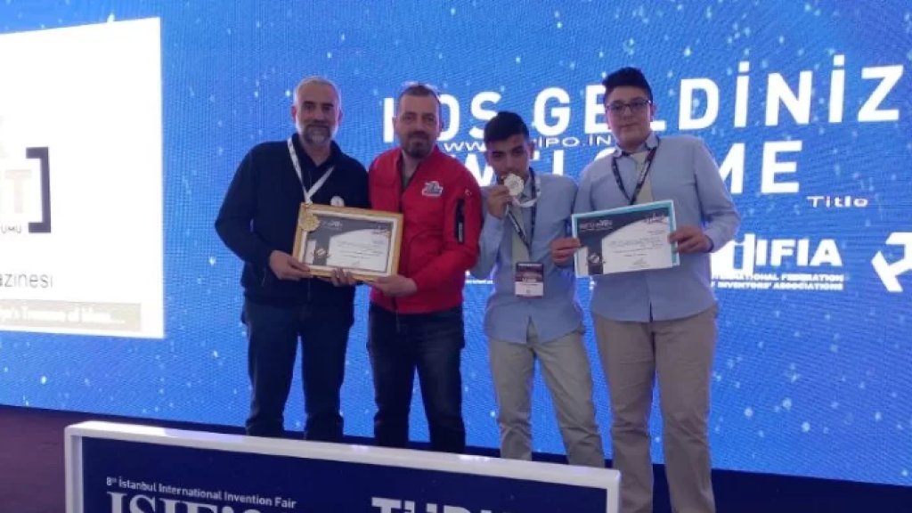 ذهبية وفضيّة لطلاب لبنانيين في مهرجان "تكنوفست" للطيران والفضاء والتكنولوجيا في تركيا