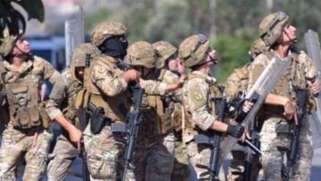 مداهمات عدة للجيش في البقاع الشمالي وتوقيف مطلوبين وإقفال معابر تهريب