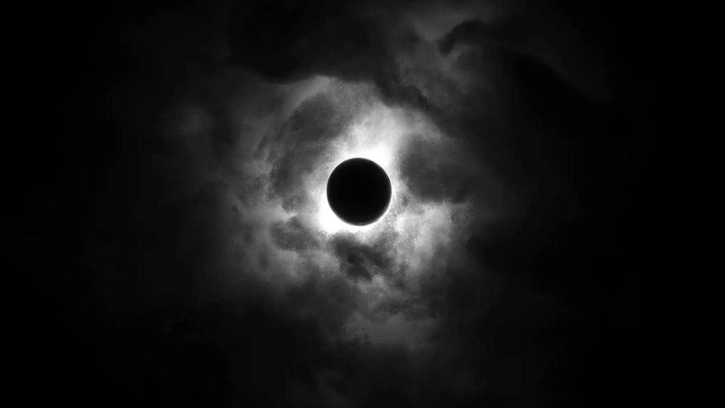 "القمر الأسود" النادر والوحيد لعام 2023 يزين سماء الأرض غدًا الجمعة!