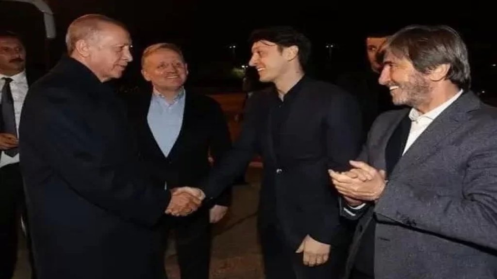 مسعود اوزيل بعد فوز إردوغان بالإنتخابات الرئاسية التركية: "الحمدلله"