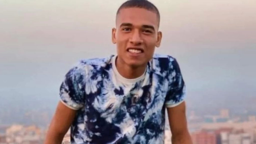 مئات المواطنين حاولوا المشاركة لكن الأمن فرقهم.. منع عائلة الجندي محمد صلاح من إقامة العزاء في مصر