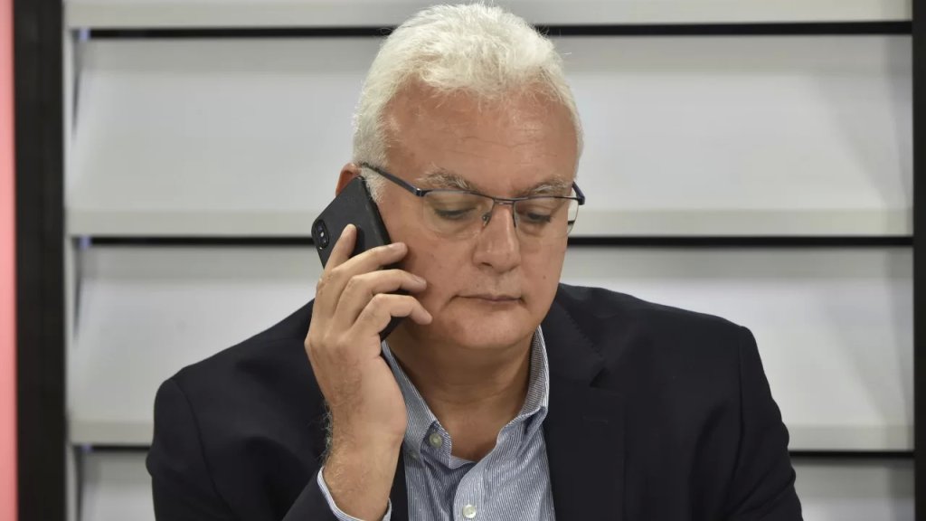 &laquo;مفاجأة كبرى&raquo; يعدّها وزير الاتصالات.. اقتراح جدول أسعار للاتصالات ربطاً بحركة سعر المازوت!