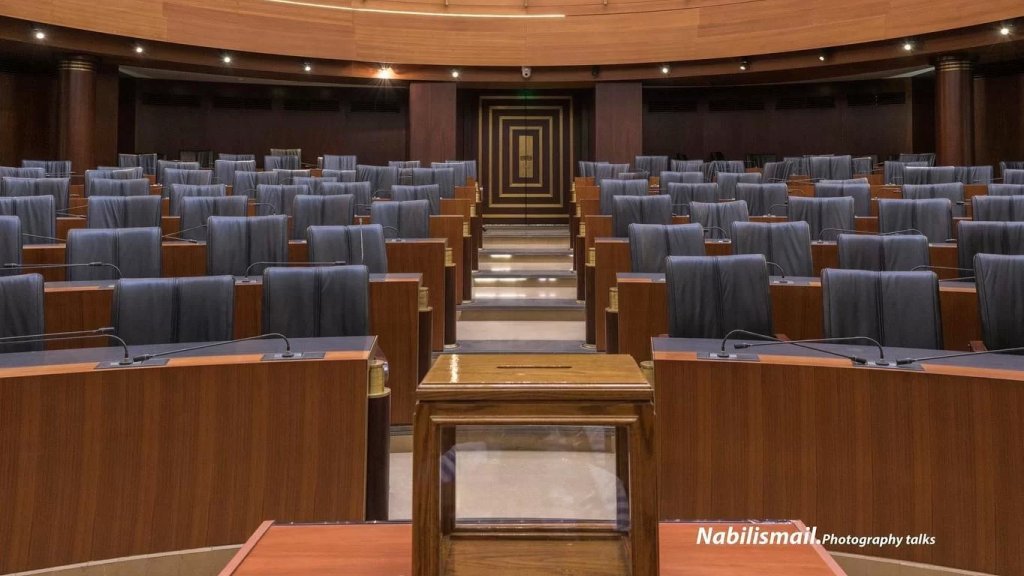 الأخبار: نائب &laquo;مستقل&raquo; قال إنه رفض عرضاً بنصف مليون دولار ثمناً لصوته: &laquo;ولو، نصف مليون؟ شو عم ننتخب مختار؟&raquo;