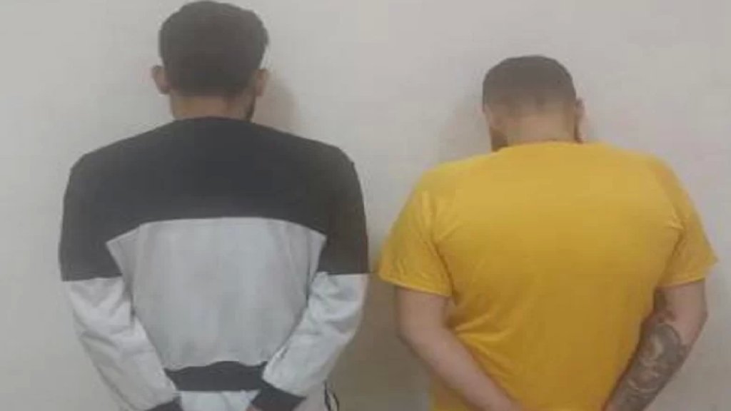 قتلا أحد المواطنين في برج حمود بغية سرقة سيارته.. شعبة المعلومات تكشف ملابسات الجريمة بأقل من 24 ساعة وتوقف القاتلَين قبل فرارهما الى سوريا!