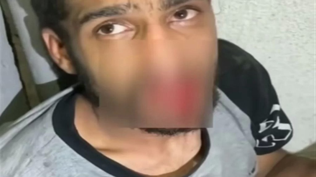 بالفيديو/ "صار بدك واسطة لتفوت عالحبس".. لص يدخل البيوت في الضاحية الجنوبية بقبضة مواطنين والدولة ترفض استلامه!