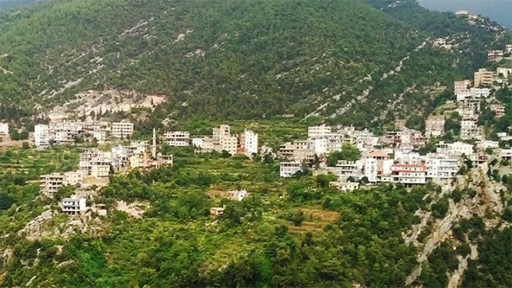 في الضنية.. جرح طفل نتيجة انقلاب جبالة باطون عليه!