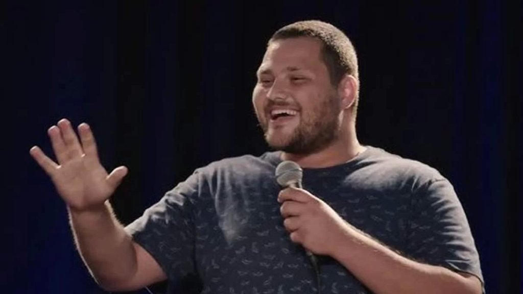 إطلاق سراح الممثل نور حجار بعد استدعائه من قبل الشرطة العسكرية على خلفية استهزائه بالعسكريين في الجيش اللبناني 