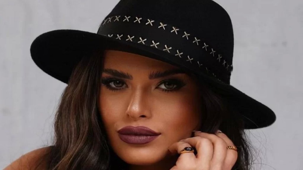 نقابة المهن الموسيقية المصرية تمنع اللبنانية سارة الزكريا من الغناء في مصر بسبب عبارات &laquo;غير لائقة&raquo;