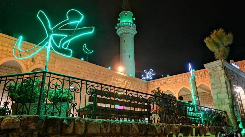 بالصور والفيديو/ بنت جبيل تتزيّن باسم محمد (ص) في ذكرى المولد النبوي الشريف