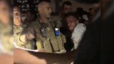 بالفيديو/ توتر كبير في عرمون ليلًا بعدما طعن نازح سوري لبنانيًا