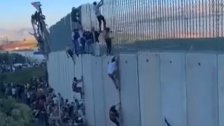 فيديو متداول لأشخاص يتسلقون السياج الحدودي الفاصل على الحدود اللبنانية.. ولكنه قديم يعود الى ما قبل عامين