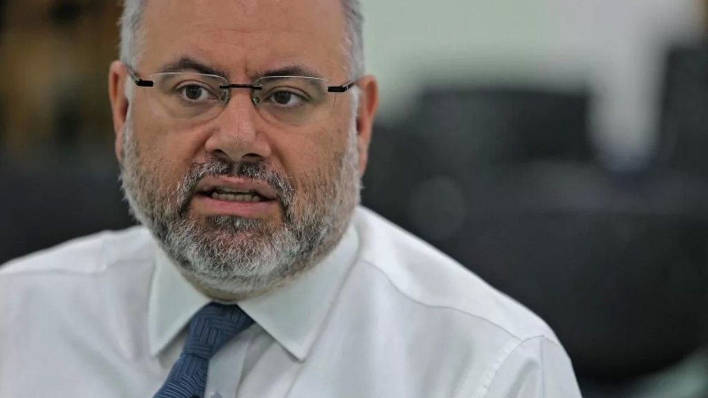 وزير الصحة أصدر مذكرة للمستشفيات حول كيفية الاستعداد للطوارئ: بالوحدة والتنسيق نتجاوز الازمة