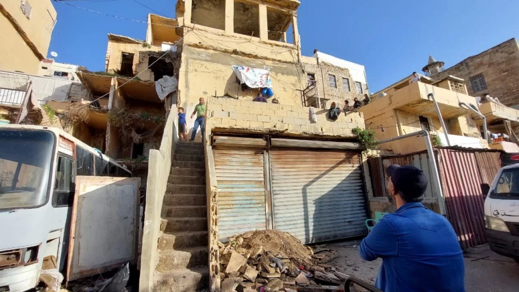 بالصور/ مأساة في صيدا القديمة: وفاة شاب جراء سقوط سقف مبنى قديم