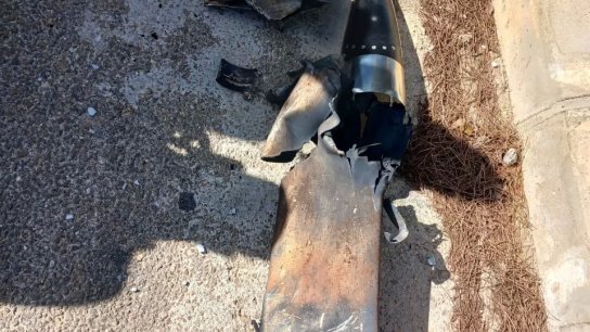 صورة للصاروخ الذي سقط في أطراف بلدة رشاف ولم يصب هدفاً