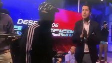 بالفيديو/ بعد إعلان حالة الطوارئ وفرار أخطر زعيم عصابة.. مسلحون يقتحمون محطة تلفزيون بالإكوادور!