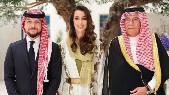 الديوان الملكي الأردني يعلن الحداد لمدة ثلاثة أيام على وفاة والد الأميرة رجوة الحسين