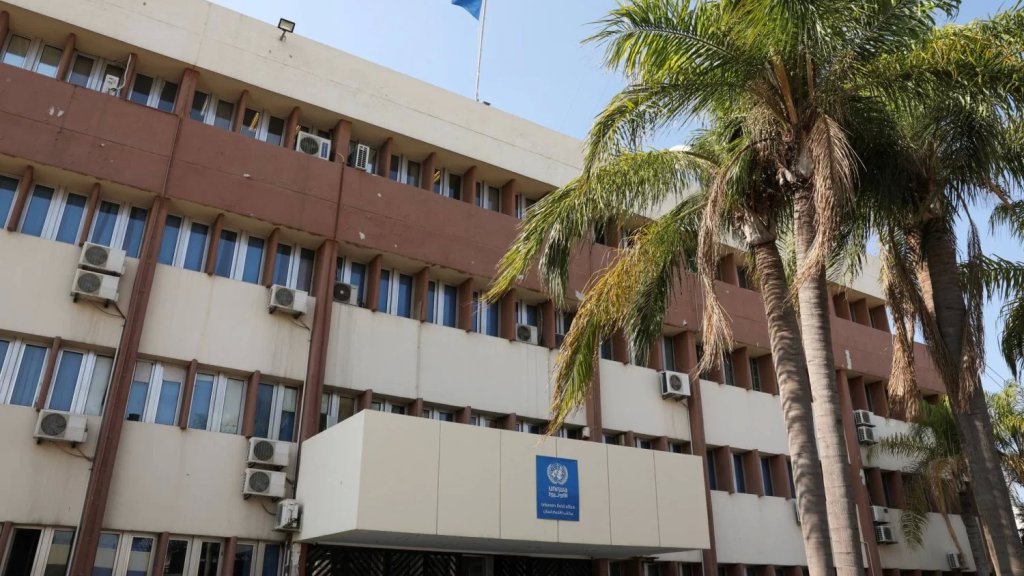 مديرة &laquo;الأونروا&raquo; في بيروت: خطر وشيك على 38 ألف طالب فلسطيني