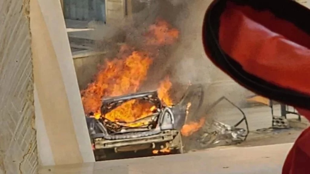 بالفيديو/ الطيران المسير الإسرائيلي يستهدف سيارة في بلدة المجادل بصاروخ