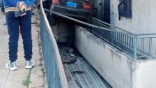 حادث سير في زغرتا: السيارة استقرّت على "البلكون"!