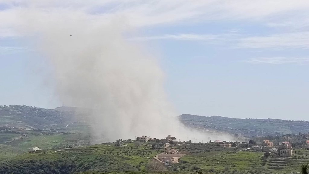 بالصور/ غارة اسرائيلية تستهدف المنطقة بين القنطرة وعدشيت والطيبة