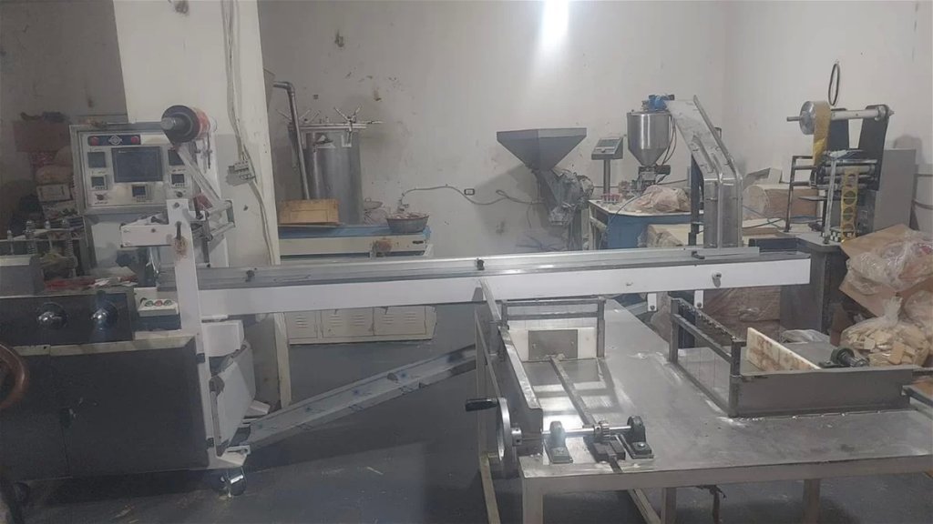 محضرا ضبط في حق معملي للحلويات في صيدا والشوكولا في السكسكية لمخالفتهما سلامة العذاء