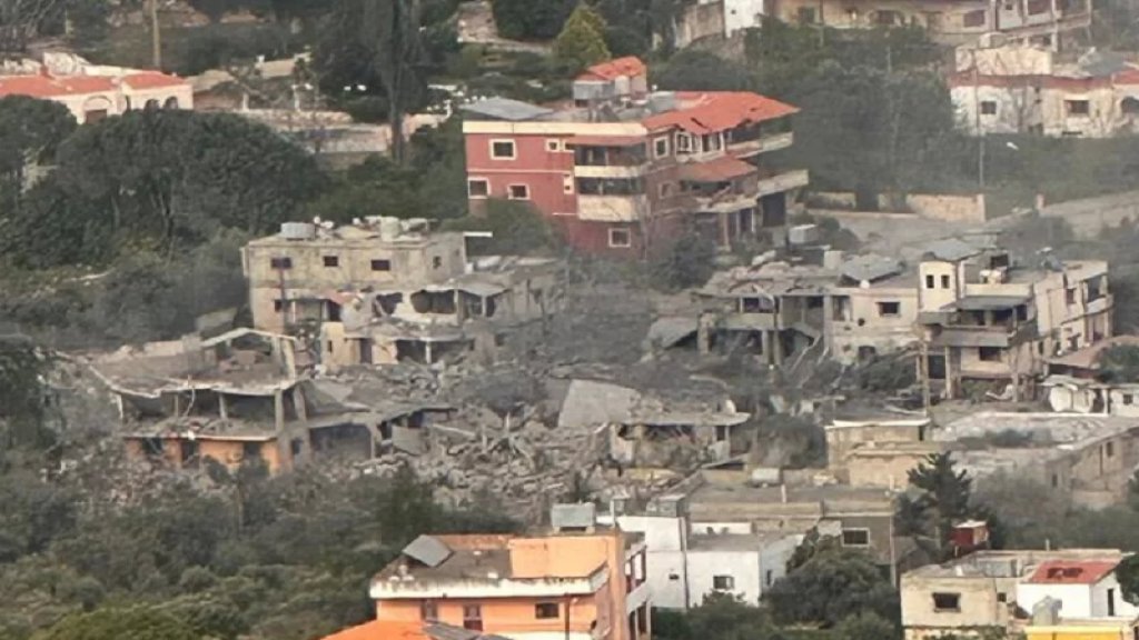 غارة على كفركلا استهدفت حياً سكنياً ودمرت عدداً من المنازل